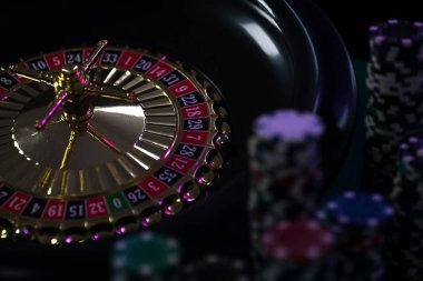 kei togel app showing live-dealer table with blackjack and roulette games